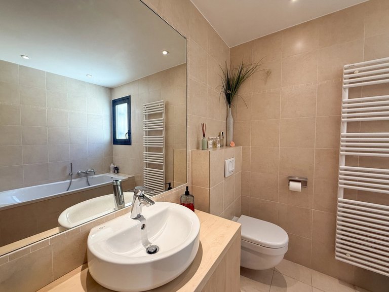 Villa for Sale in Mandelieu La Napoule, Cannes Area 20