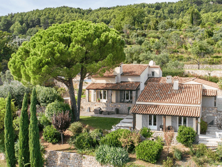 Villa for Sale in Seillans, Var Countryside (fayence, Lorgues, Cotignac) 1