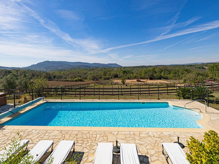Villa for Sale in Fayence, Var Countryside (fayence, Lorgues, Cotignac) 2