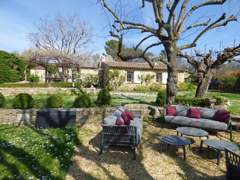 Villa for Sale in Tourrettes, Var Countryside (fayence, Lorgues, Cotignac) 1