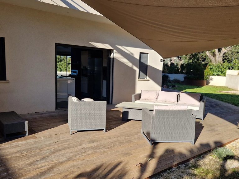 Villa for Sale in Carqueiranne, Provence Coast (cassis To Cavalaire) 7