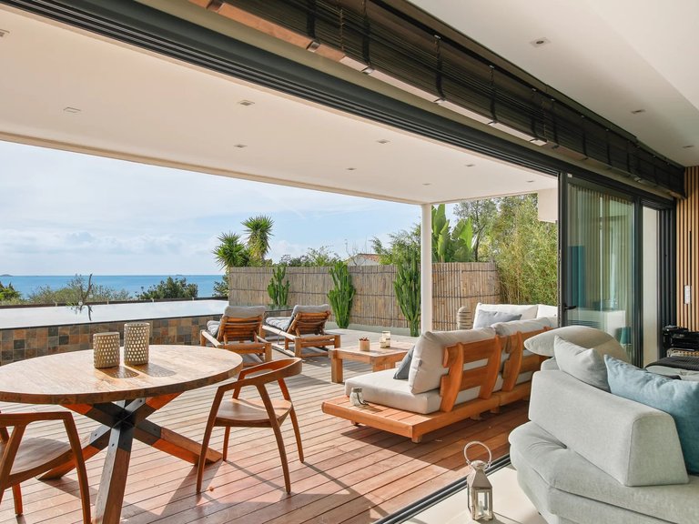 Villa for Sale in Carqueiranne, Provence Coast (cassis To Cavalaire) 4