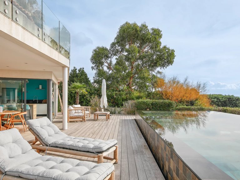 Villa for Sale in Carqueiranne, Provence Coast (cassis To Cavalaire) 5