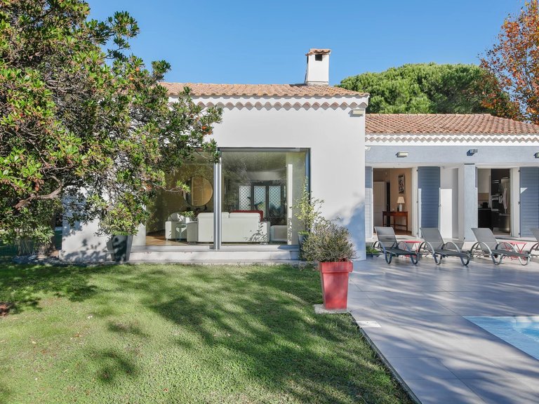 Villa for Sale in Carqueiranne, Provence Coast (cassis To Cavalaire) 10