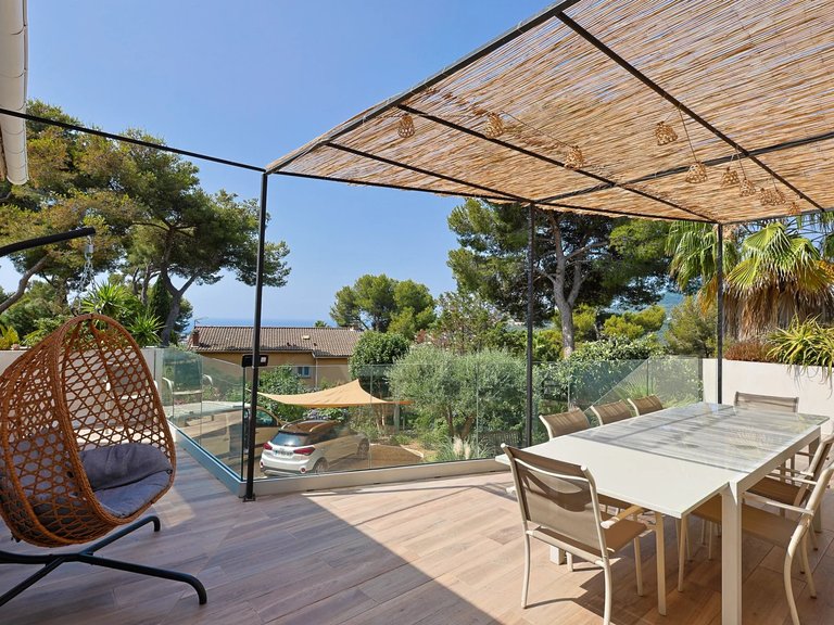Villa for Sale in Carqueiranne, Provence Coast (cassis To Cavalaire) 14