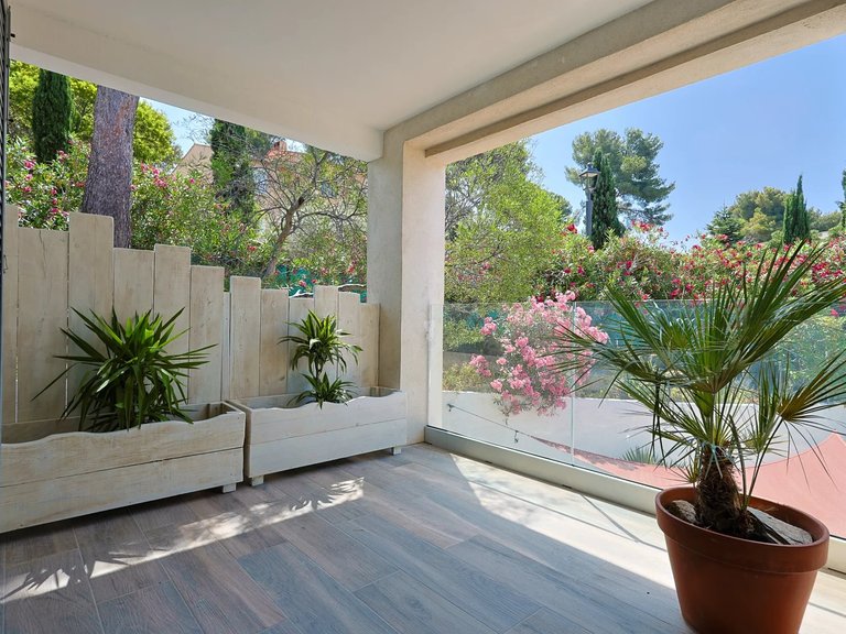 Villa for Sale in Carqueiranne, Provence Coast (cassis To Cavalaire) 20