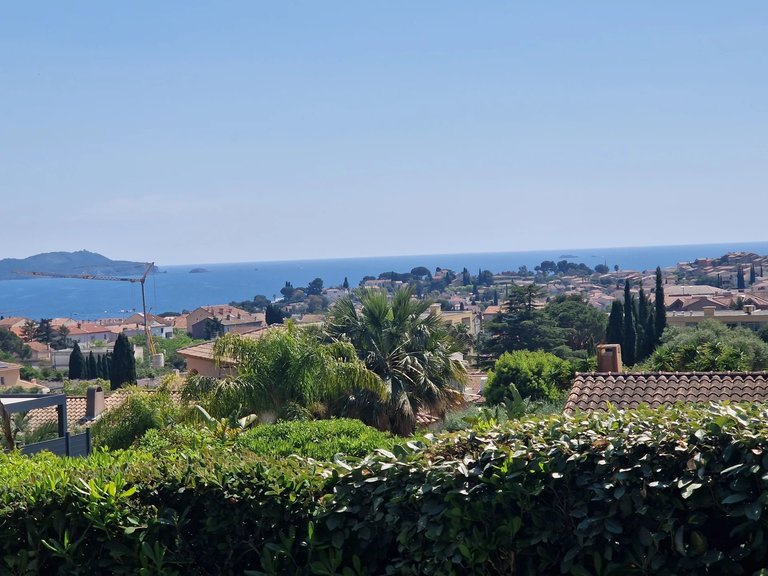 Villa for Sale in Carqueiranne, Provence Coast (cassis To Cavalaire) 4