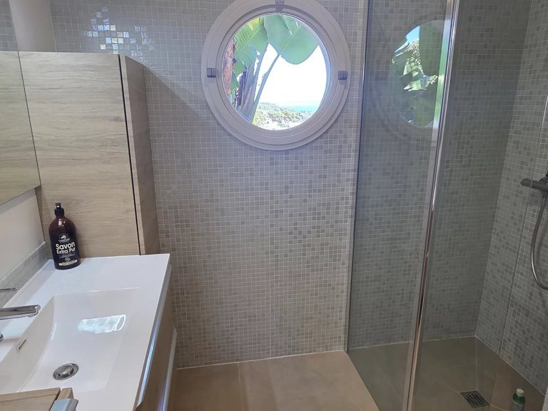 Villa for Sale in Carqueiranne, Provence Coast (cassis To Cavalaire) 2