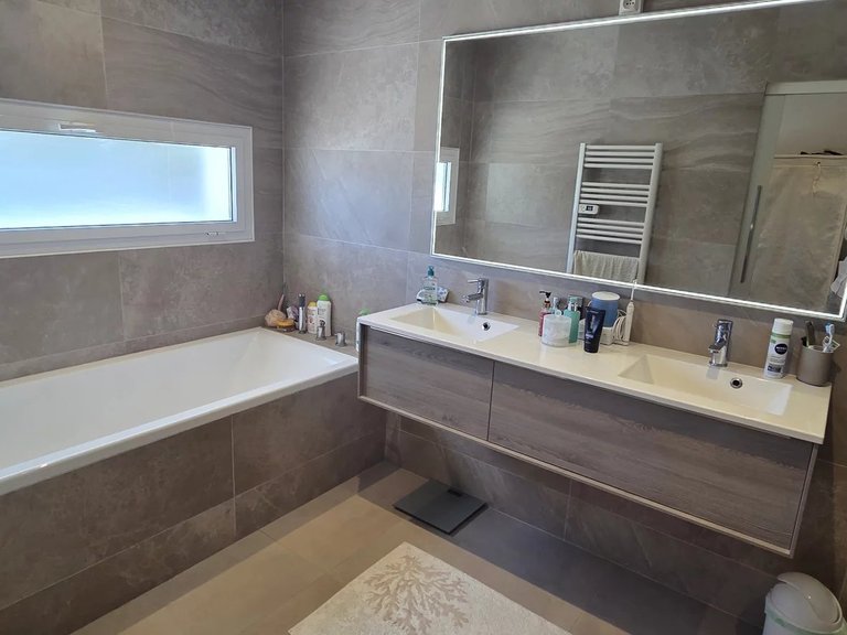 Villa for Sale in Carqueiranne, Provence Coast (cassis To Cavalaire) 5