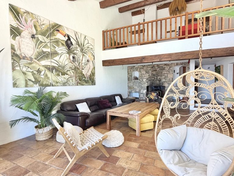 Villa for Sale in Carqueiranne, Provence Coast (cassis To Cavalaire) 4