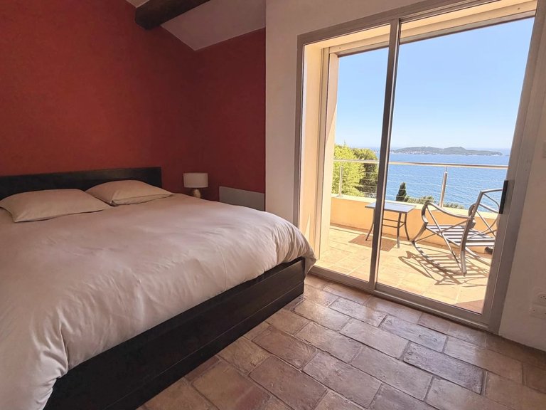 Villa for Sale in Carqueiranne, Provence Coast (cassis To Cavalaire) 5