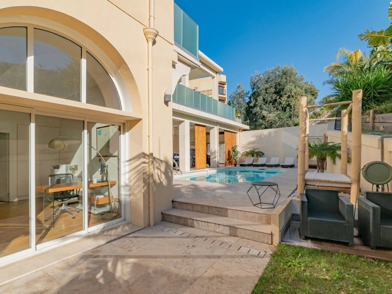 Villa for Sale in Beaulieu Sur Mer, Villefranche, Cap Ferrat Area 4