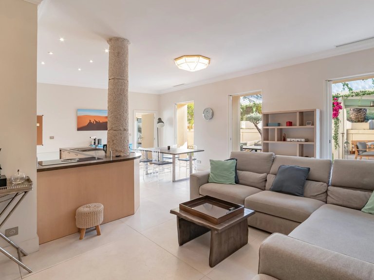 Villa for Sale in Beaulieu Sur Mer, Villefranche, Cap Ferrat Area 8