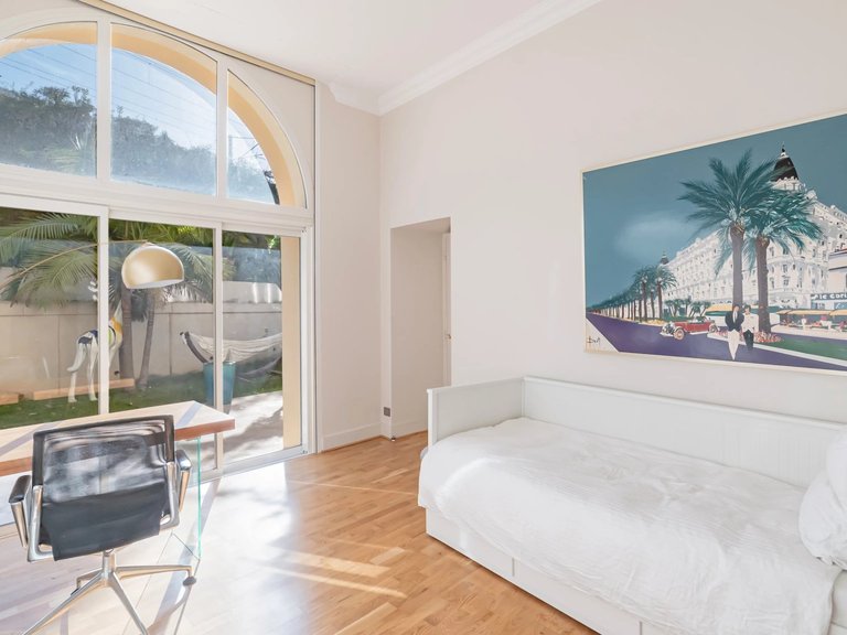 Villa for Sale in Beaulieu Sur Mer, Villefranche, Cap Ferrat Area 10