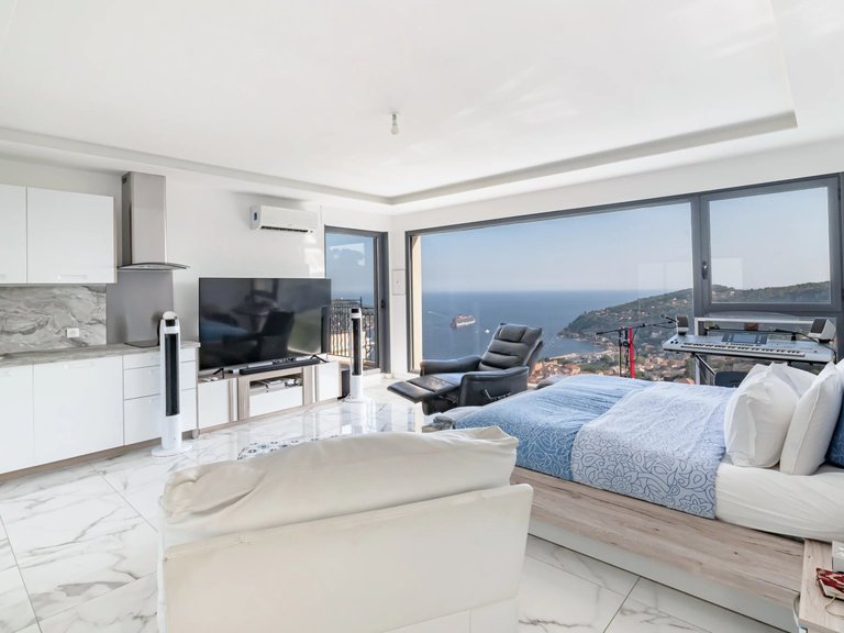 Villa for Sale in Villefranche Sur Mer, Villefranche, Cap Ferrat Area 7