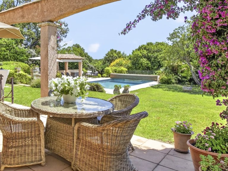 Villa for Sale in Valbonne, Mougins, Valbonne, Grasse Area 11