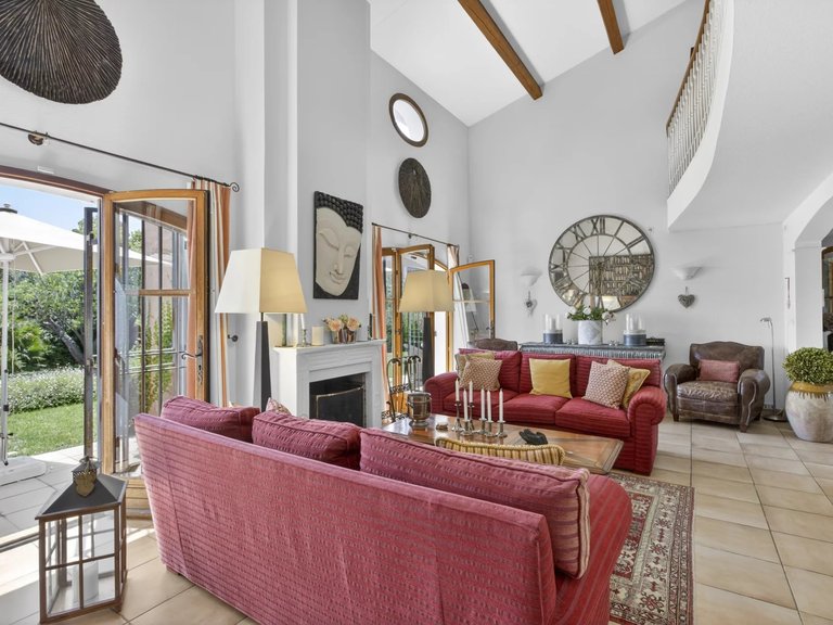 Villa for Sale in Valbonne, Mougins, Valbonne, Grasse Area 18
