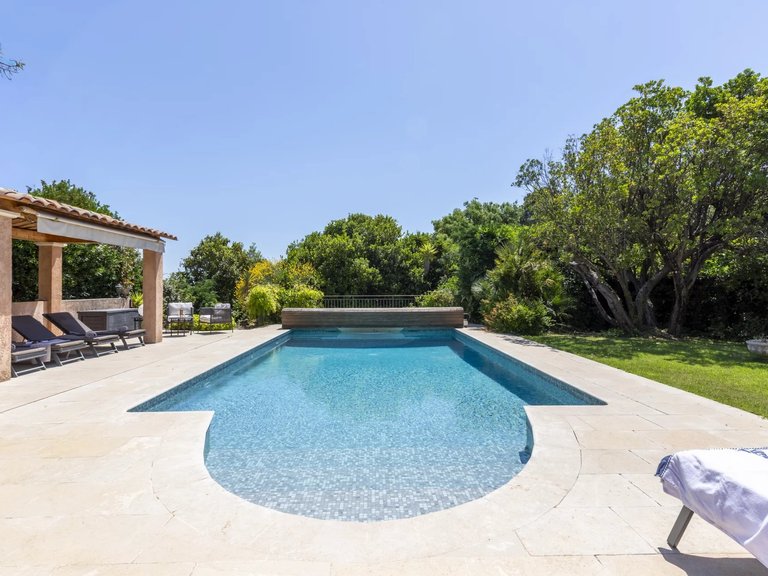 Villa for Sale in Valbonne, Mougins, Valbonne, Grasse Area 5