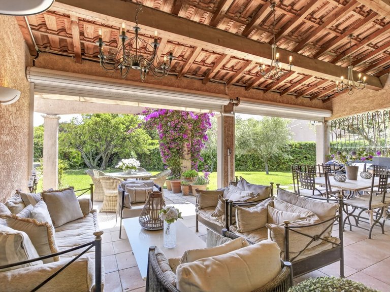 Villa for Sale in Valbonne, Mougins, Valbonne, Grasse Area 8