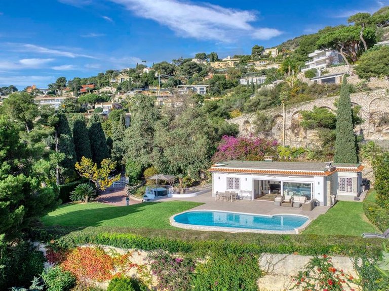 Villa for Sale in Villefranche Sur Mer, Villefranche, Cap Ferrat Area 2