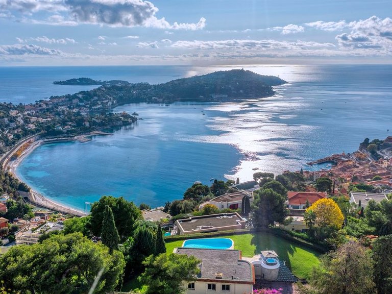 Villa for Sale in Villefranche Sur Mer, Villefranche, Cap Ferrat Area 9
