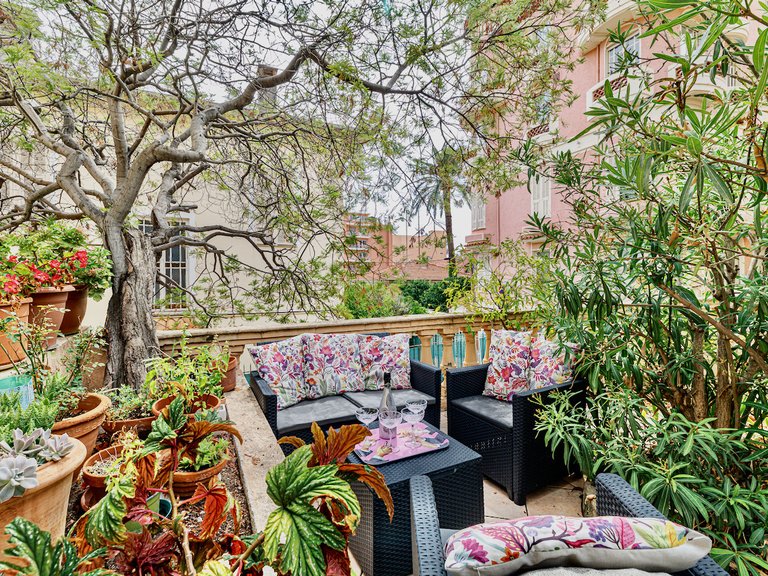 Villa for Sale in Villefranche Sur Mer, Villefranche, Cap Ferrat Area 2