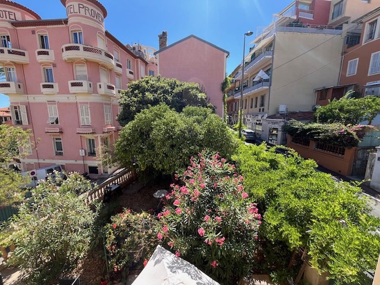 Villa for Sale in Villefranche Sur Mer, Villefranche, Cap Ferrat Area 13