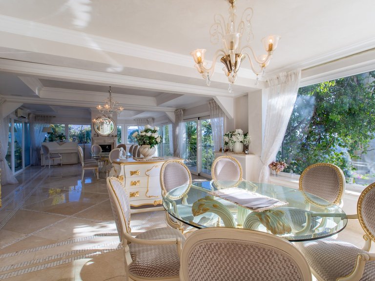 Villa for Sale in Gattieres, Vence, St. Paul Area 8