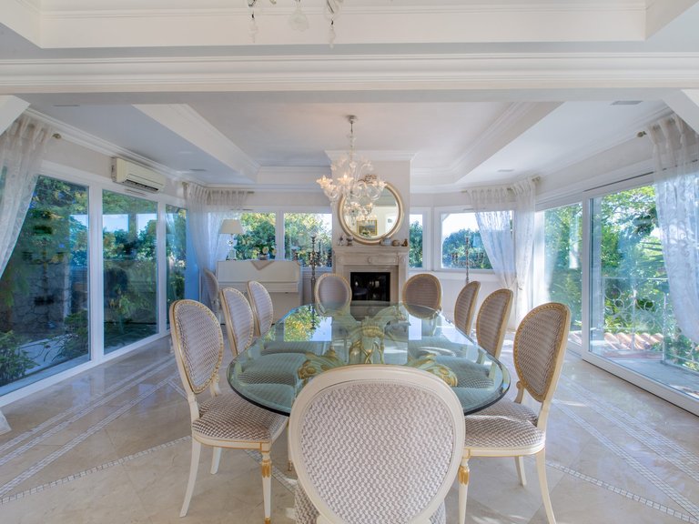 Villa for Sale in Gattieres, Vence, St. Paul Area 9
