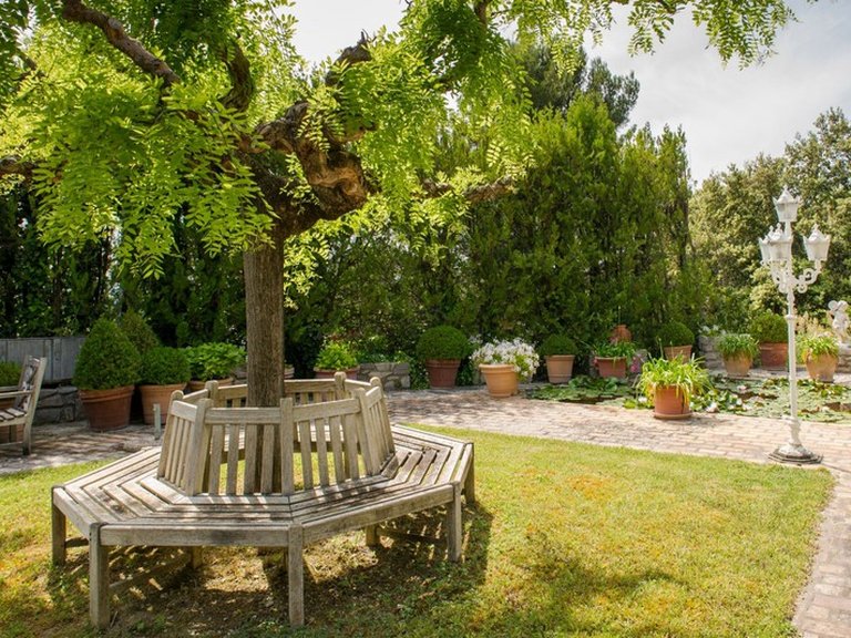 Villa for Sale in Gigondas, Avignon And North Provence 3