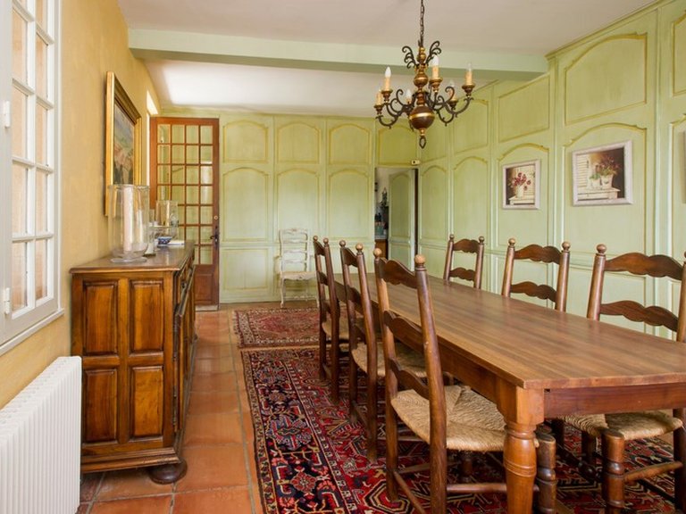 Villa for Sale in Gigondas, Avignon And North Provence 6