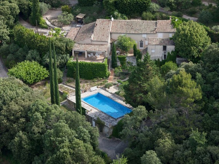 Villa for Sale in Gigondas, Avignon And North Provence 10