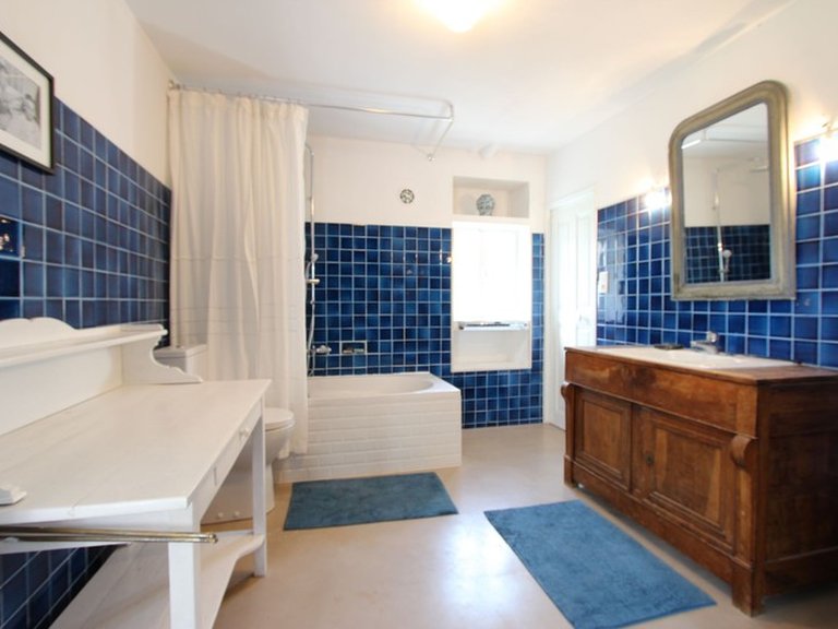 Villa for Sale in Caromb, Avignon And North Provence 2