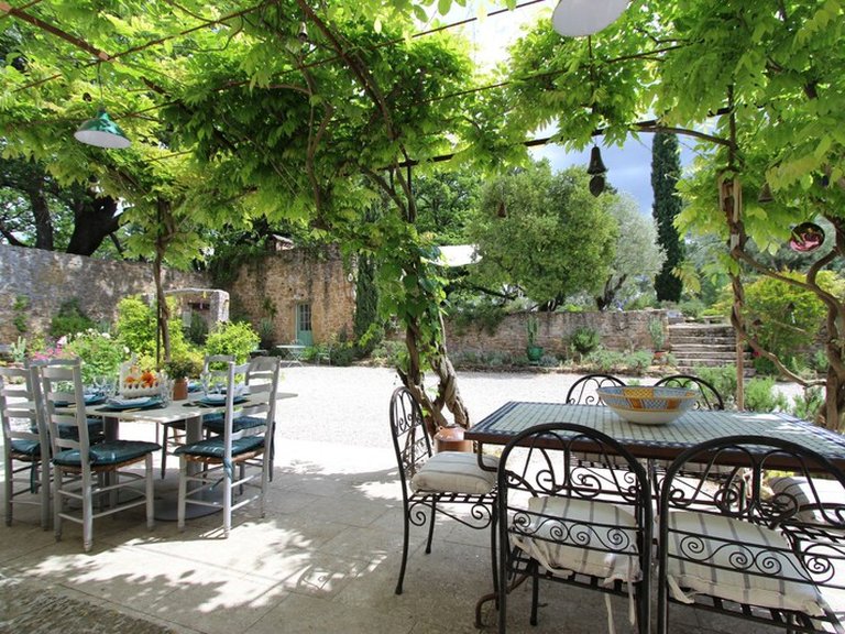 Villa for Sale in Caromb, Avignon And North Provence 3