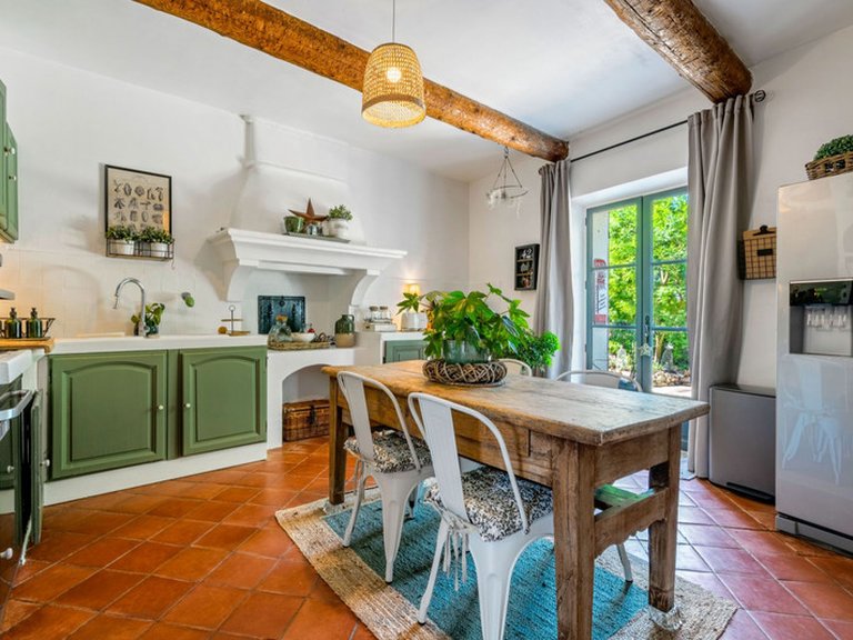 Villa for Sale in Mazan, Avignon And North Provence 2