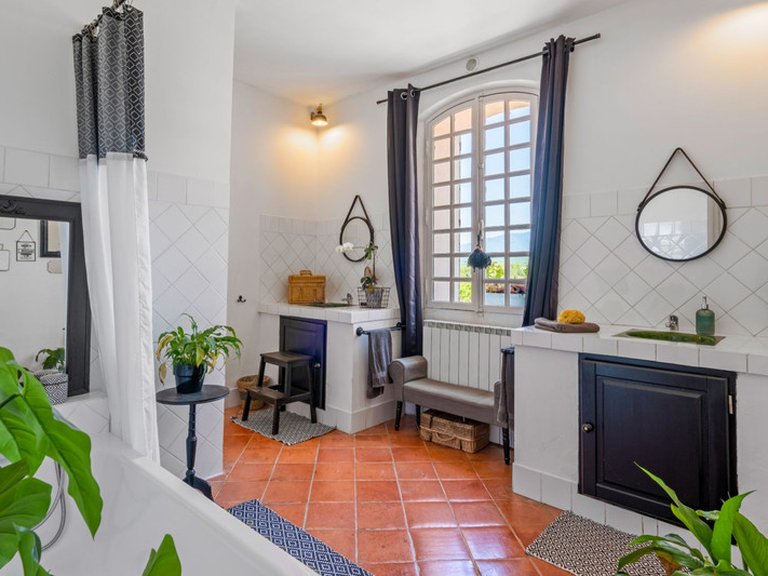 Villa for Sale in Mazan, Avignon And North Provence 11
