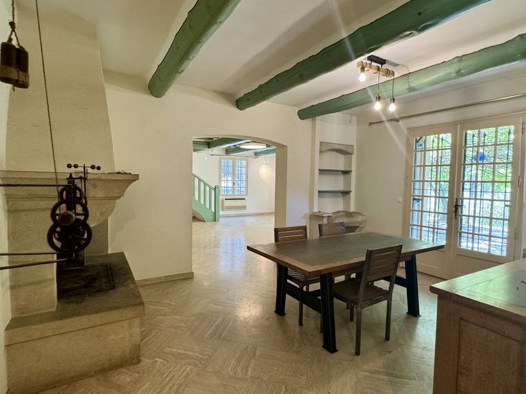 Villa for Sale in Carpentras, Avignon And North Provence 5