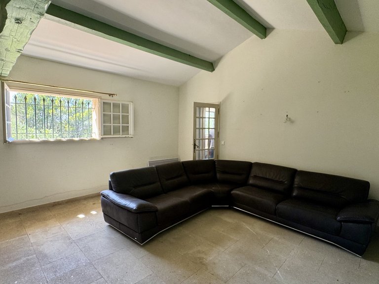 Villa for Sale in Carpentras, Avignon And North Provence 7