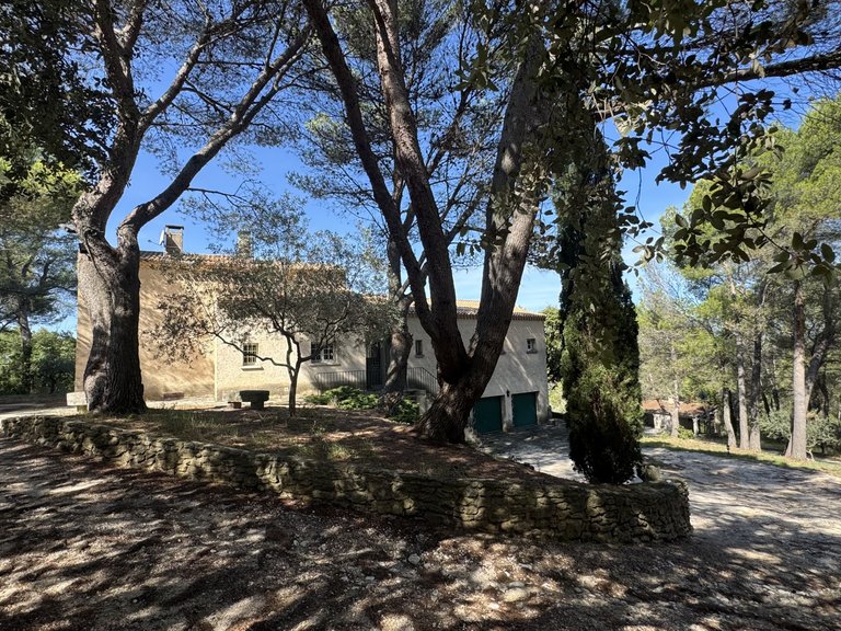 Villa for Sale in Carpentras, Avignon And North Provence 9