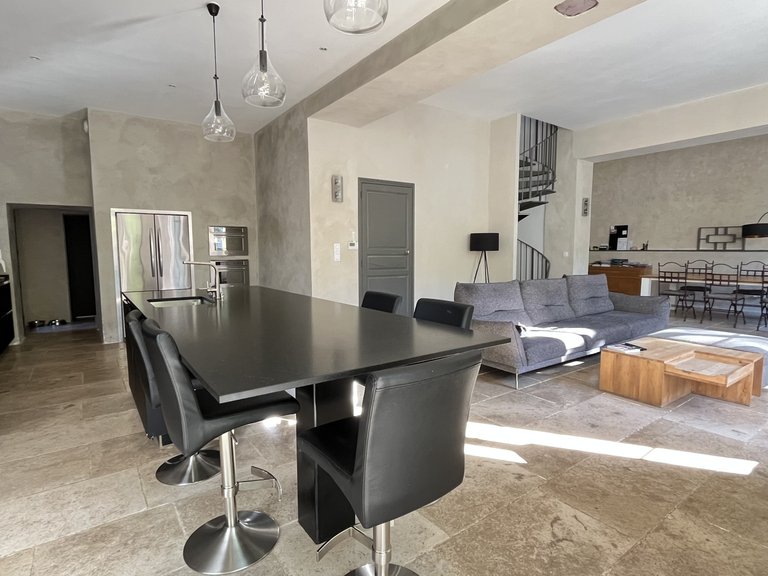 Villa for Sale in Carpentras, Avignon And North Provence 9