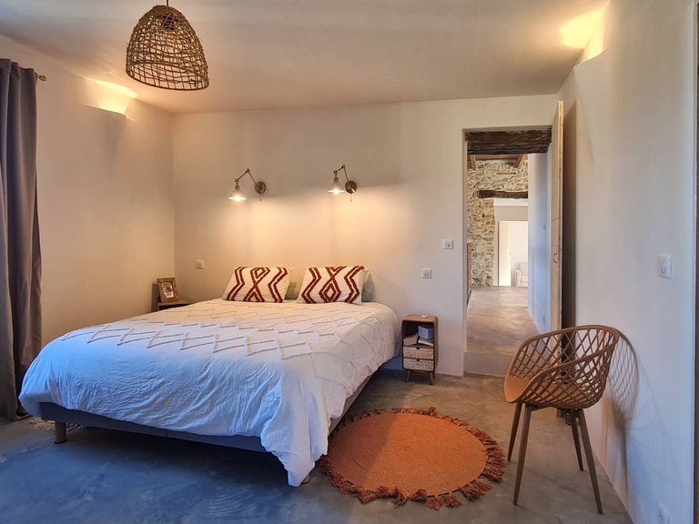 Villa for Sale in Uzes, Uzes Area 13