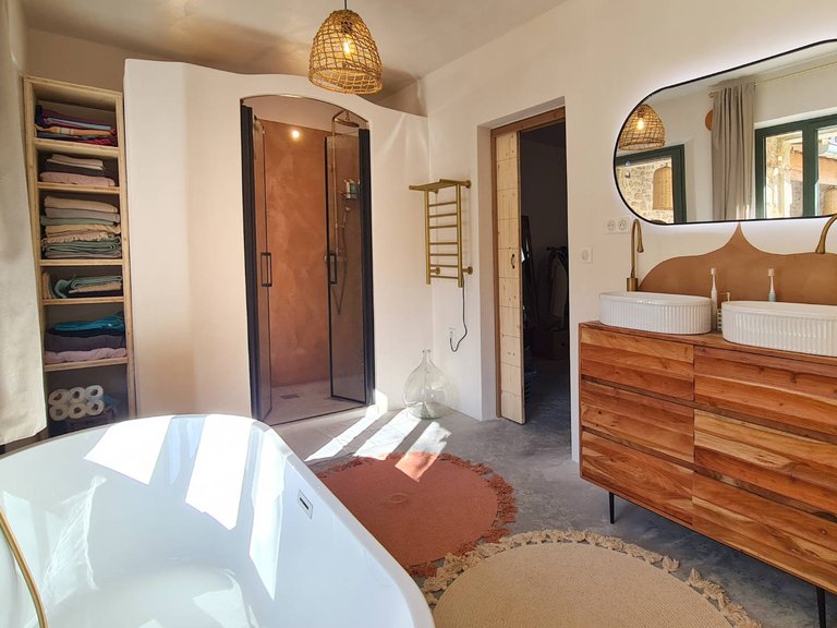 Villa for Sale in Uzes, Uzes Area 14