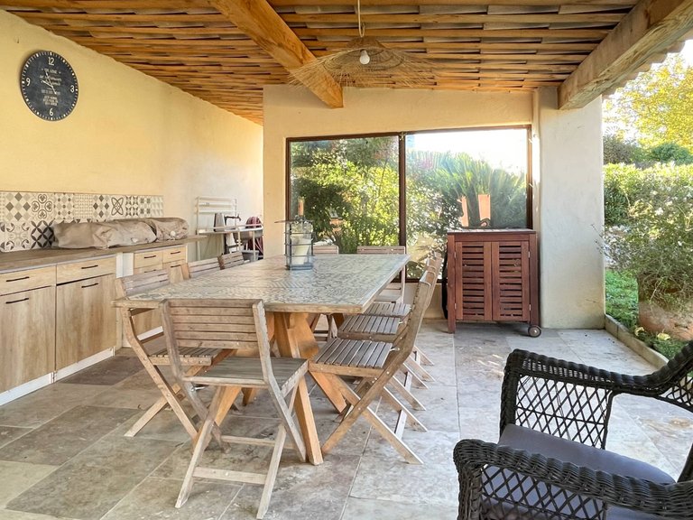 Villa for Sale in Uzes, Uzes Area 12