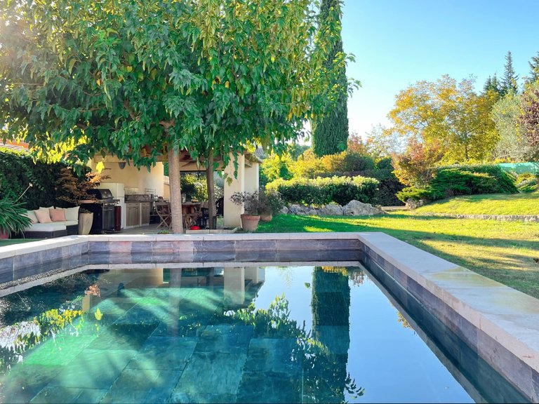 Villa for Sale in Uzes, Uzes Area 14