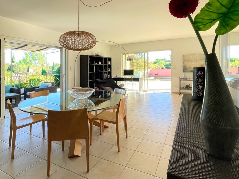 Villa for Sale in Uzes, Uzes Area 7