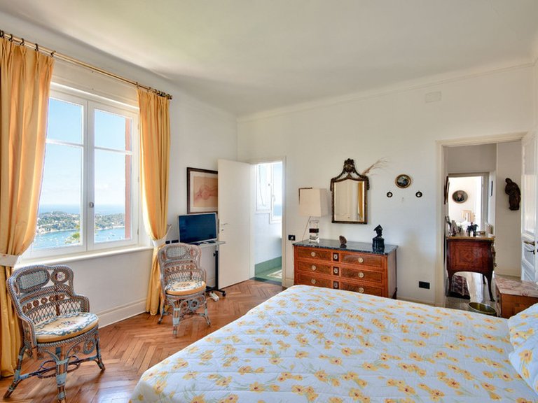 Villa for Sale in Villefranche Sur Mer, Villefranche, Cap Ferrat Area 3