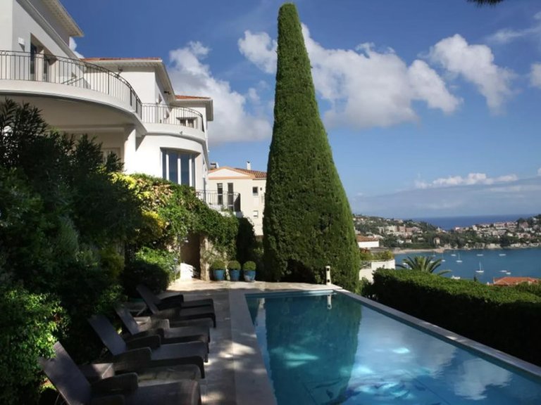 Villa for Sale in Villefranche Sur Mer, Villefranche, Cap Ferrat Area 11