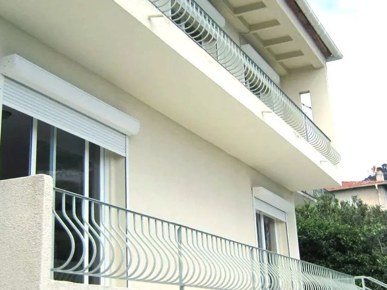 Villa for Sale in Villefranche Sur Mer, Villefranche, Cap Ferrat Area 6