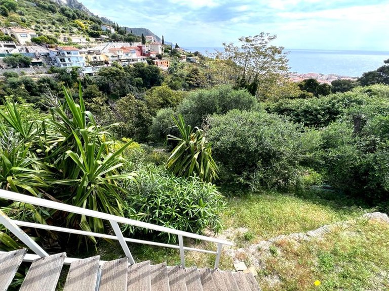 Villa for Sale in Villefranche Sur Mer, Villefranche, Cap Ferrat Area 9