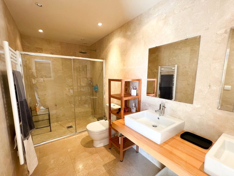 Villa for Sale in Villefranche Sur Mer, Villefranche, Cap Ferrat Area 5